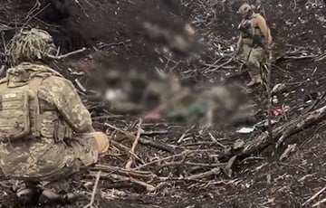 «Они здесь пачками лежат»: бойцы ВСУ отбили атаку «вагнеровцев»