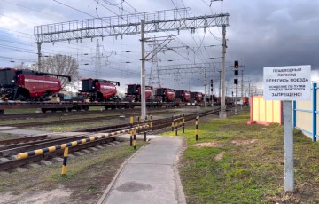 «Гомсельмаш» везет свою технику из Китая в Беларусь
