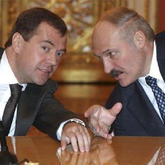Лукашенко пожаловался на Путина и Медведева в газету «Правда»
