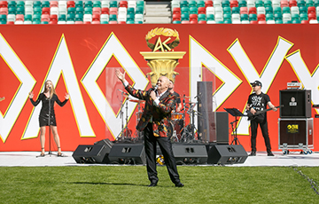 Александр Солодуха первым дал концерт на обновленном стадионе «Динамо»