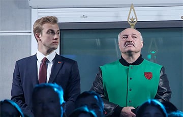 Лукашенко назначил младшему сыну повышенную стипендию