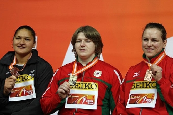 Надежда Остапчук и Наталья Михневич выиграли золото и серебро чемпионата Европы по легкой атлетике в толкании ядра