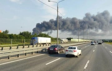 Атака на Wildberries в Коледино: ПВО Подмосковья подожгла склад по соседству