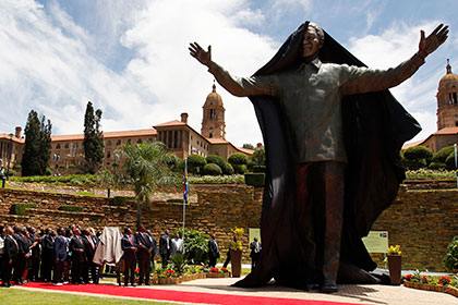 В столице ЮАР открыли памятник Нельсону Манделе