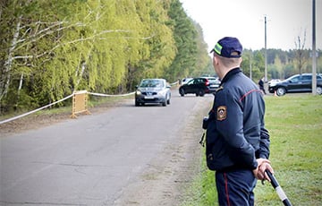 Беларусам запретили останавливать авто на дороге Брест - граница Украины