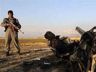 При взрыве грузовика под Кабулом погибли 25 человек