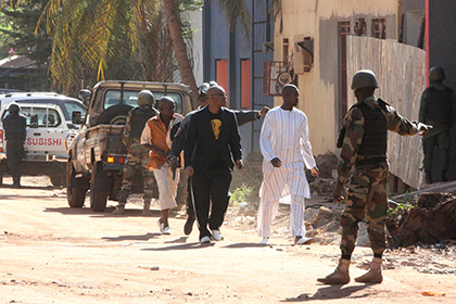 В ходе штурма в Мали освобождены 80 заложников