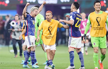 Япония обыграла Германию в матче ЧМ-2022