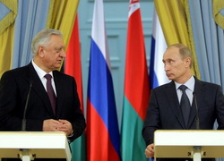 Мясникович заманивает Путина в Минск