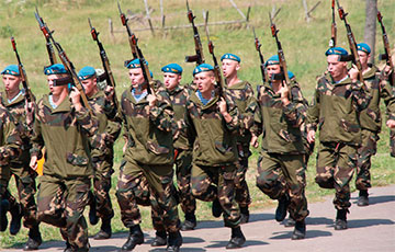 В Беларуси начались масштабные военные маневры