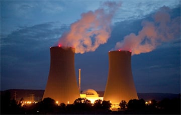 Германия закрывает половину из шести своих АЭС