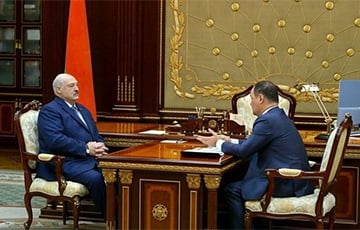 Лукашенко выводит награбленные деньги из Беларуси