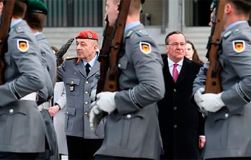 BILD: Немецкие генералы тайно посетили Киев в день отставки Залужного