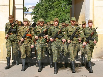 Сокращение военнослужащих по призыву и увеличение по контракту планируется в погранведомстве Беларуси