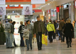 Белорусы сметают треть товаров вильнюсских магазинов