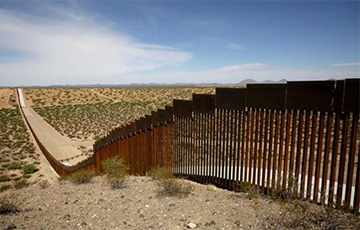 Число московитов, бегущих в США через границу с Мексикой, взлетело на 4600%