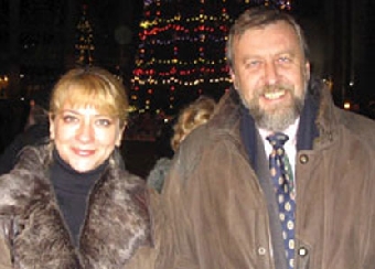 Андрей Санников и Ирина Халип собирают подписи  (Фото, видео)