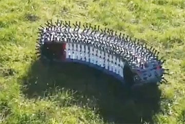 В Италии создали робота для ползания по трубам и завалам без лишних моторов