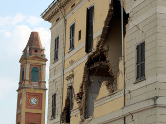 Жертвами землетрясения в Италии стали восемь человек