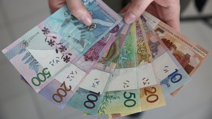Нацбанк: в 2020 году в Беларуси чаще всего выявляли поддельные доллары