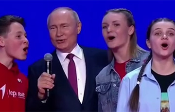 Путин опозорился во время исполнения гимна РФ