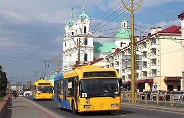 В Гродно лукашисты испугались желто-синих троллейбусов и автобусов?