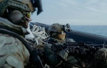 Медики ГУР провели уникальную операцию в открытом море