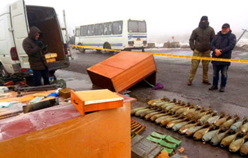 CБУ показалa оружие и боеприпасы, изъятые у Рубана