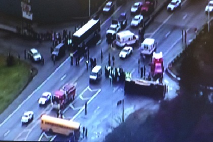 Авария двух школьных автобусов в США привела к жертвам