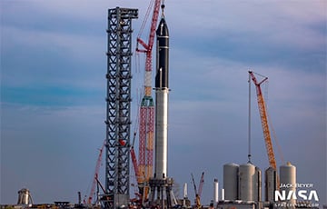 Мега-ракета Starship успешно завершила 10-й полет
