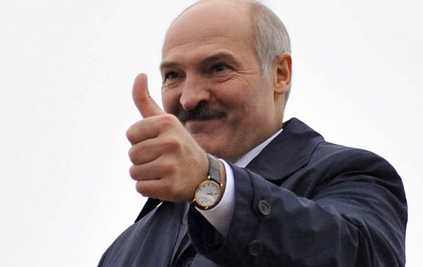 Лукашенко: другой президент будет ходить, крылья опустив