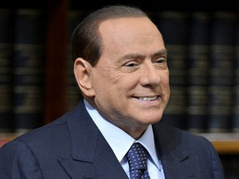 Берлускони отказался признать себя отцом ребенка актрисы
