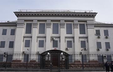 Власти Киева расторгли договор аренды земли с посольством Московии