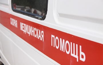 В Кобрине пенсионер стоял посреди дороги и не двигался