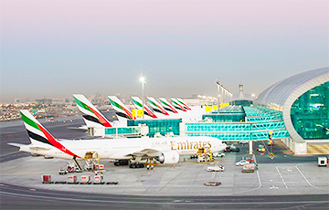 Аэропорт в Дубае на двое суток ограничил количество прибывающих рейсов