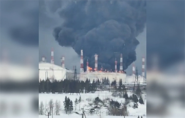 После атаки СБУ в Татарстане пылает ключевая нефтестанция РФ