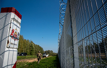На латвийско-беларусской границе достроили забор