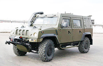 Бойцы ВСУ захватили редкий московитский бронеавтомобиль «Рысь»