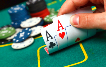 Беларус выиграл в турнире по покеру более полумиллиона долларов