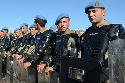 Начальники стамбульской полиции уволены после ареста сыновей министров