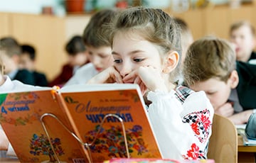 Детям могут разрешить учиться в украинских школах с любой точки мира