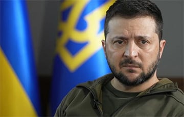 Зеленский уволил командующего Объединенных сил