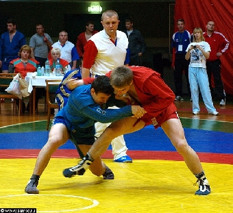 Белорусские самбисты завоевали 10 медалей на чемпионате мира в Ташкенте