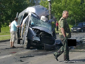 Маршрутка столкнулась с троллейбусом в Минске, водитель такси был пьян