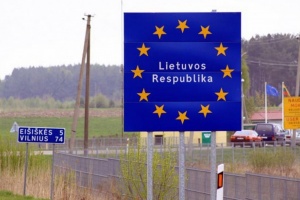 Литва закрывает границы для легковых авто