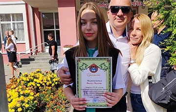 Выпускница из Мозыря, набравшая 400 баллов на экзаменах, раскрыла секрет успеха