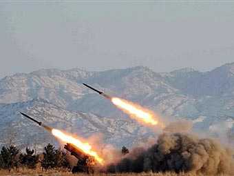 КНДР выпустила две ракеты по американским самолетам
