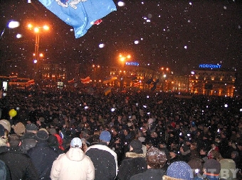 Первый снег затормозил движение в Минске