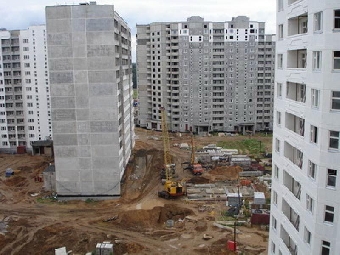 Власти обещают жилье без очереди к 2015 году