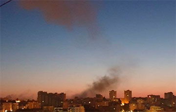 В московитском Белгороде прогремели мощные взрывы, в центре города - пожар